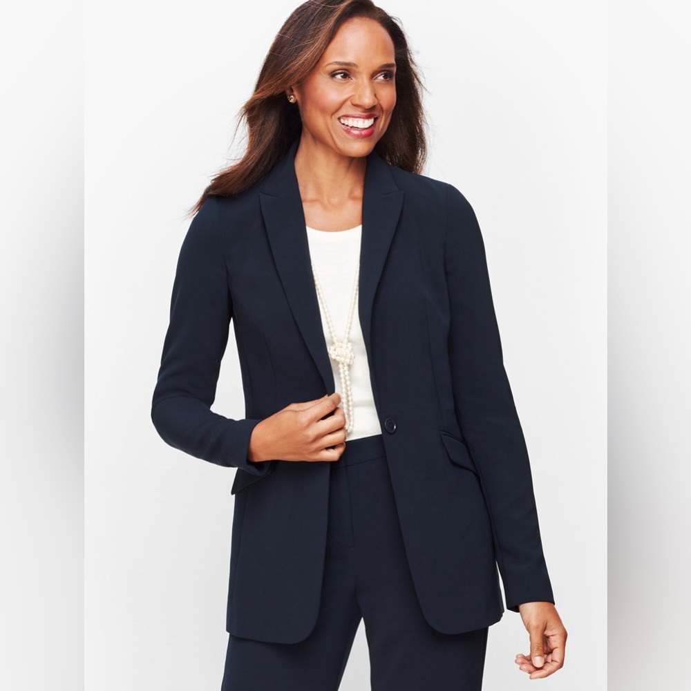 Talbots Classic Navy Crepe Blazer 4petite